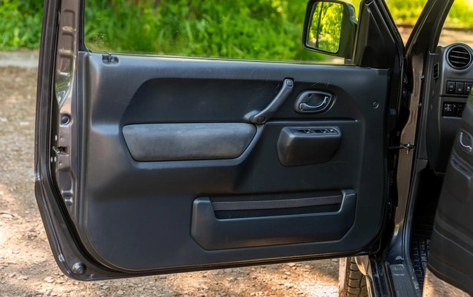 Suzuki Jimny cena 66700 przebieg: 131247, rok produkcji 2017 z Tyszowce małe 781